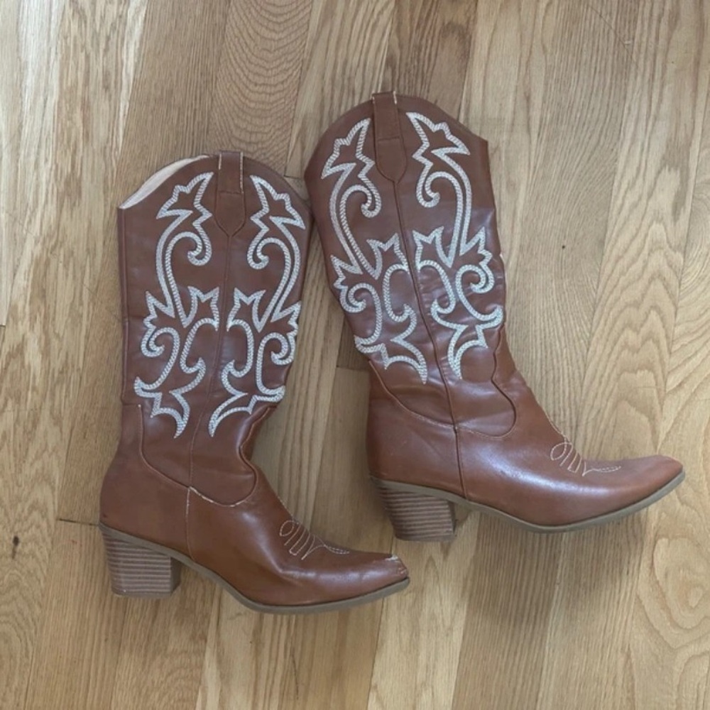Justin Boots Brown Western Heeled Boots